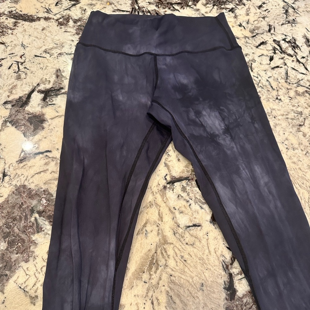 Lululemon leggings Medium